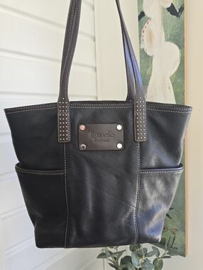 Tignanello BIk/Brn LG Leather Tote Bag